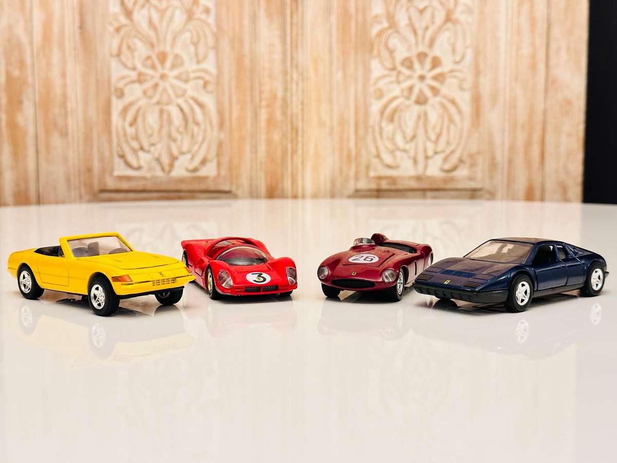 FERRARI Collectable Diecast Vintage Model Car Collection