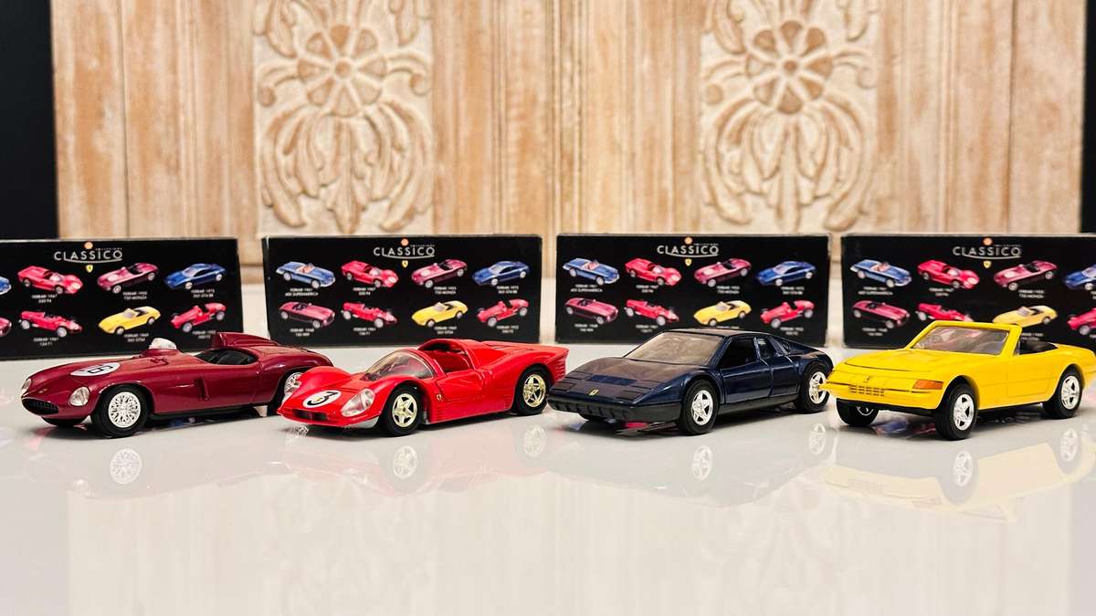 FERRARI Collectable Diecast Vintage Model Car Collection