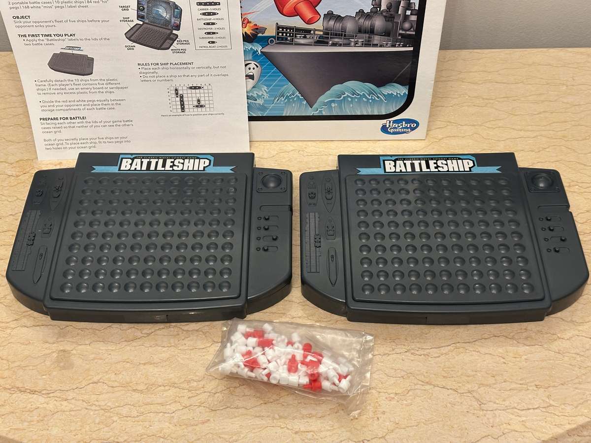 Original Hasbro BATTLESHIP Board Game