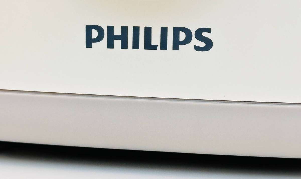 Phillips Premium Food Processor with Accessories