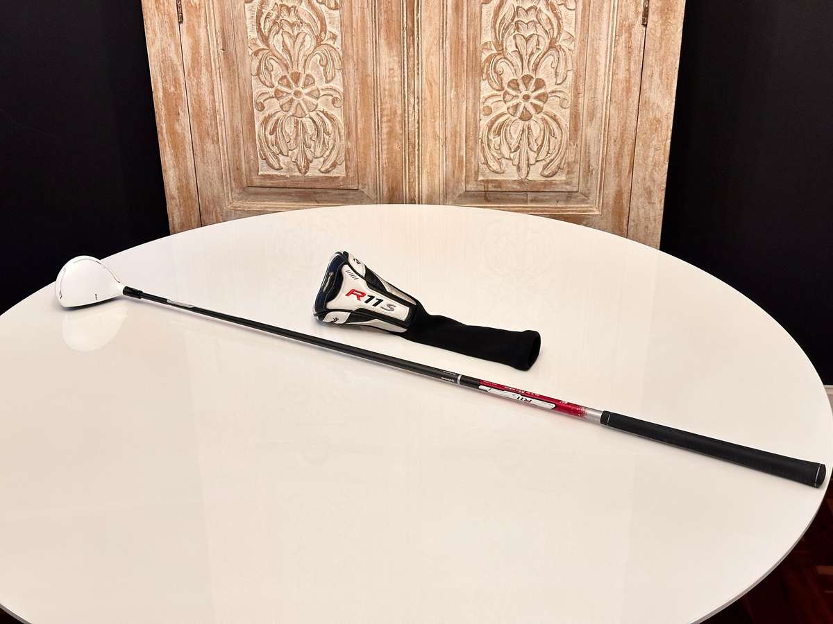 TaylorMade R11 S Fairway Wood 5-19 with Headcover