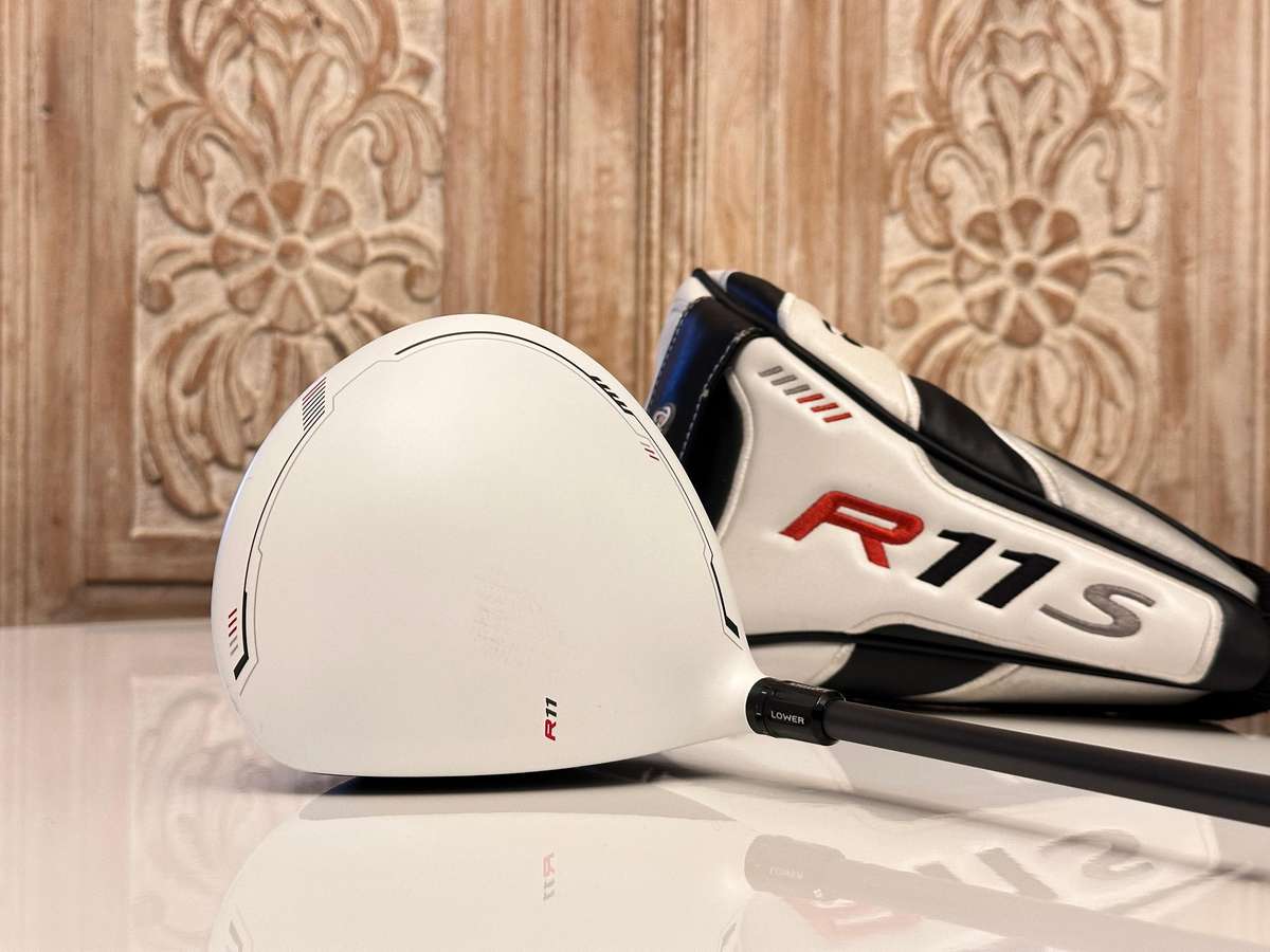 TaylorMade R11 S Driver with Headcover