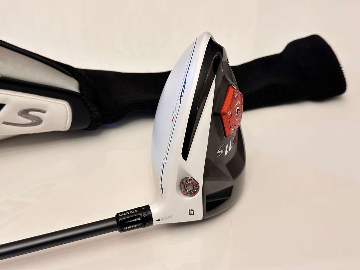 TaylorMade R11 S Driver with Headcover