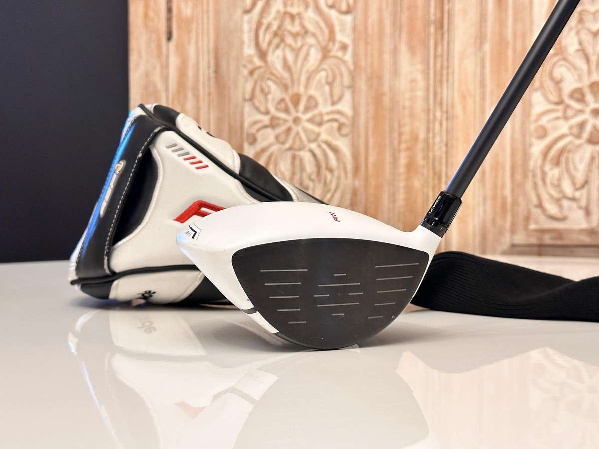 TaylorMade R11 S Driver with Headcover