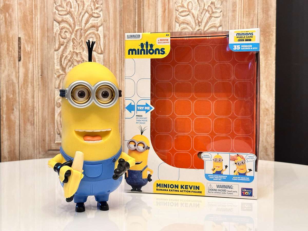 Large Interactive Talking Minion Kevin Collectable with Original Box