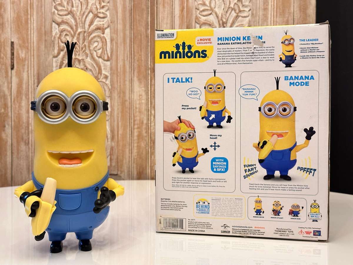Large Interactive Talking Minion Kevin Collectable with Original Box
