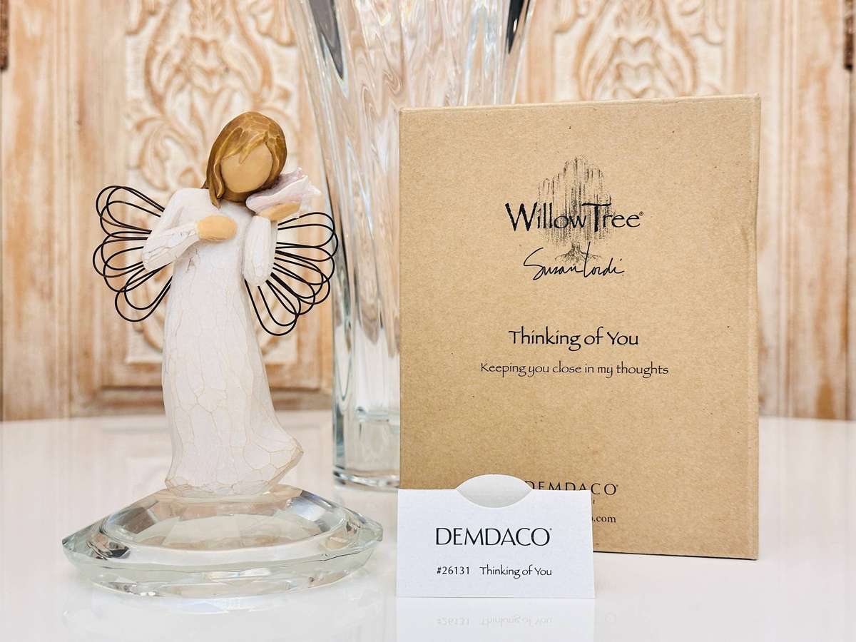 Exquisite Willow Tree Collectable Angel with Original Box