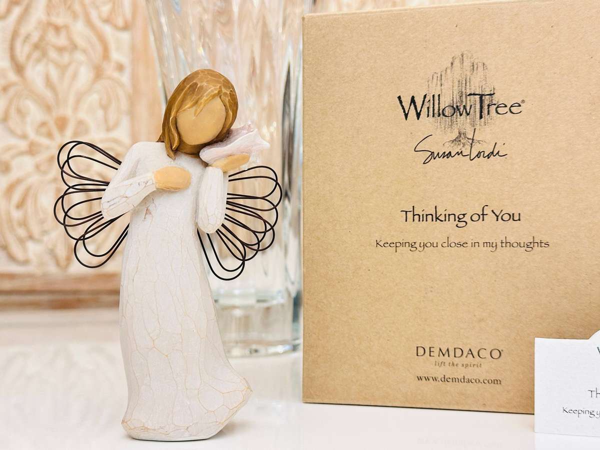 Exquisite Willow Tree Collectable Angel with Original Box