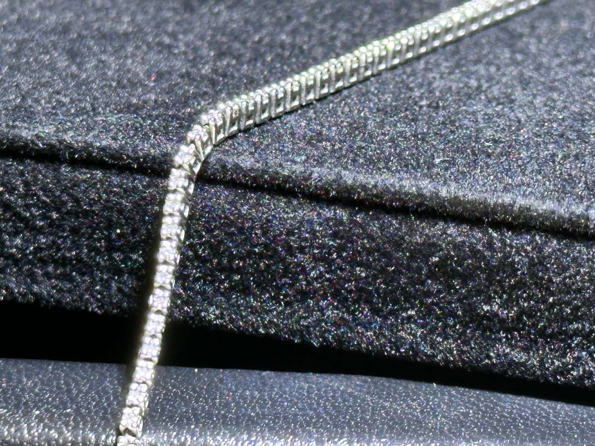 9CT White Gold with 1 Carat Natural Diamonds Tennis Bracelet