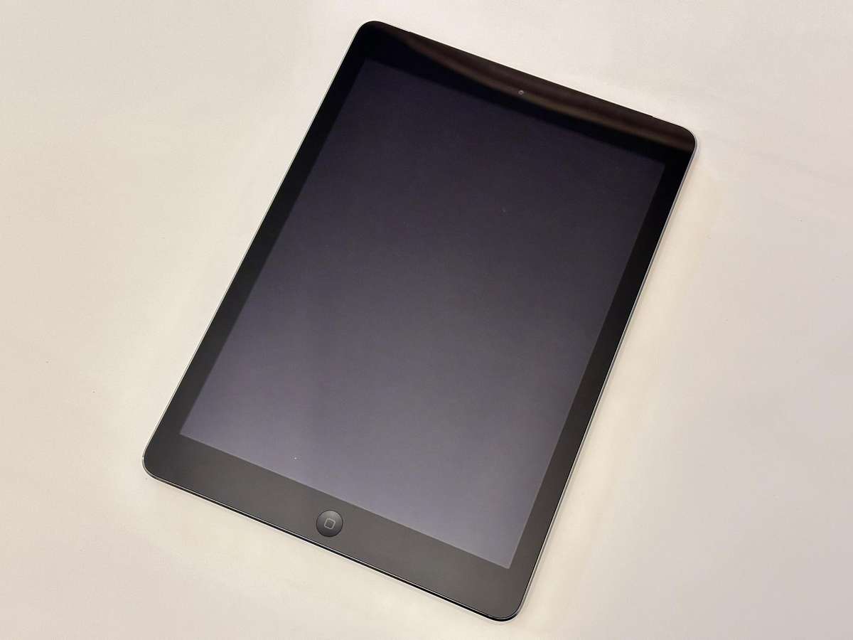 Apple IPad Air Wi-Fi-Cellular 64GB