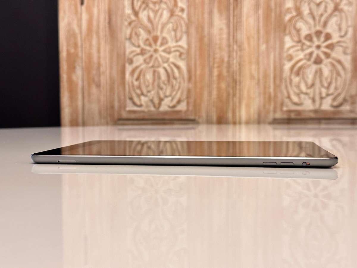 Apple IPad Air Wi-Fi-Cellular 64GB