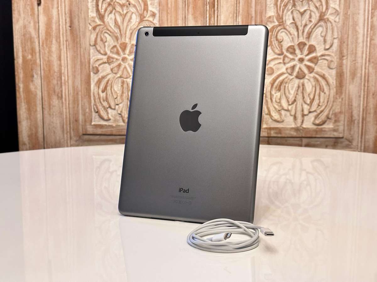 Apple IPad Air Wi-Fi-Cellular 64GB