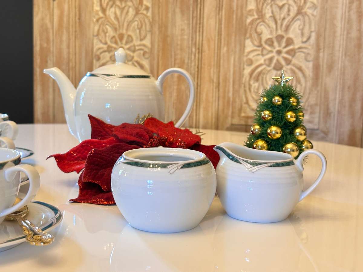 Elegant NORITAKE Serving Set