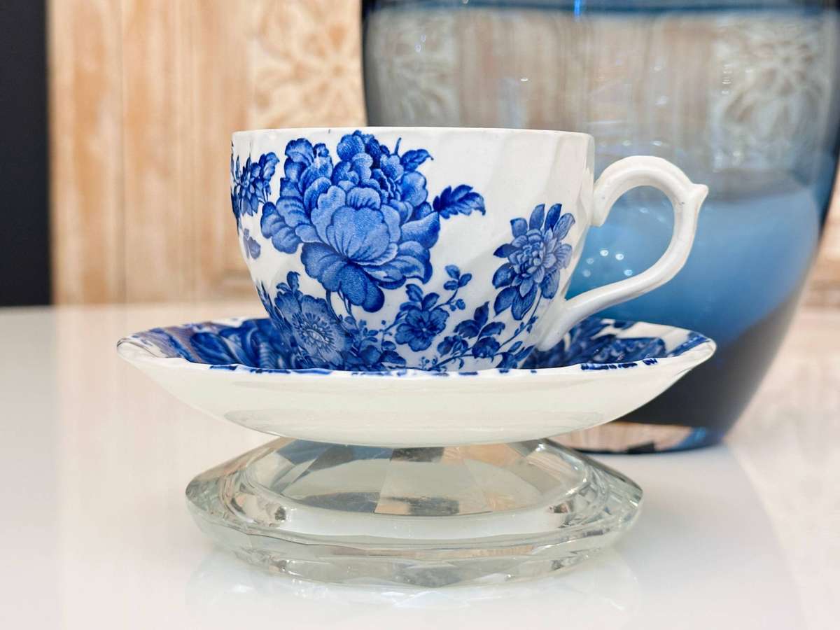 Exquisite Vintage Charlotte Burleign Royal Crownford Cup set