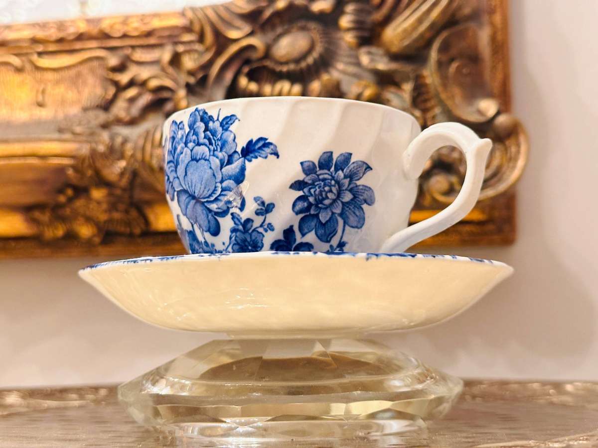 Exquisite Vintage Charlotte Burleign Royal Crownford Cup set