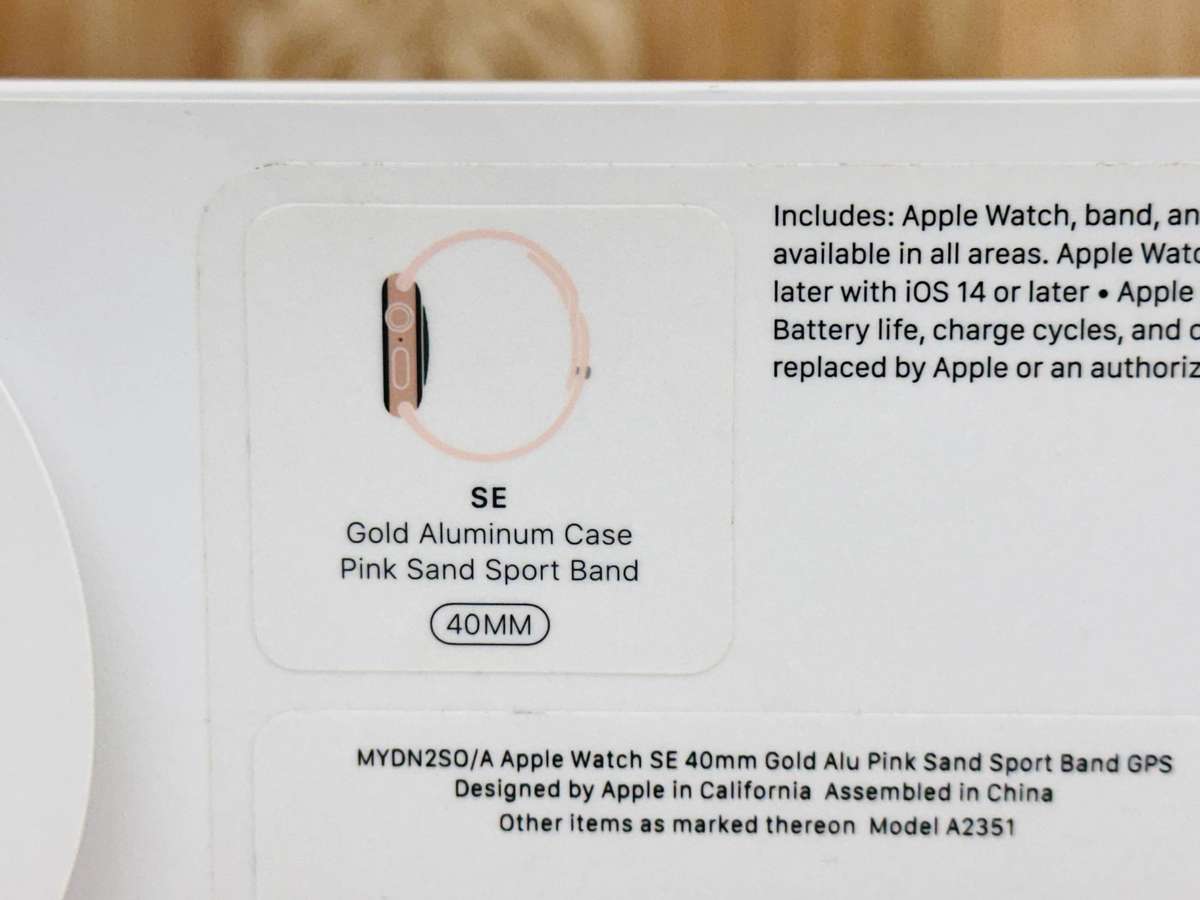 Apple Watch SE 40mm With Original Box