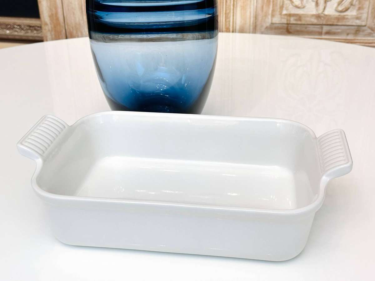 Le Creuset Signature Stoneware Roasting Serving Dish