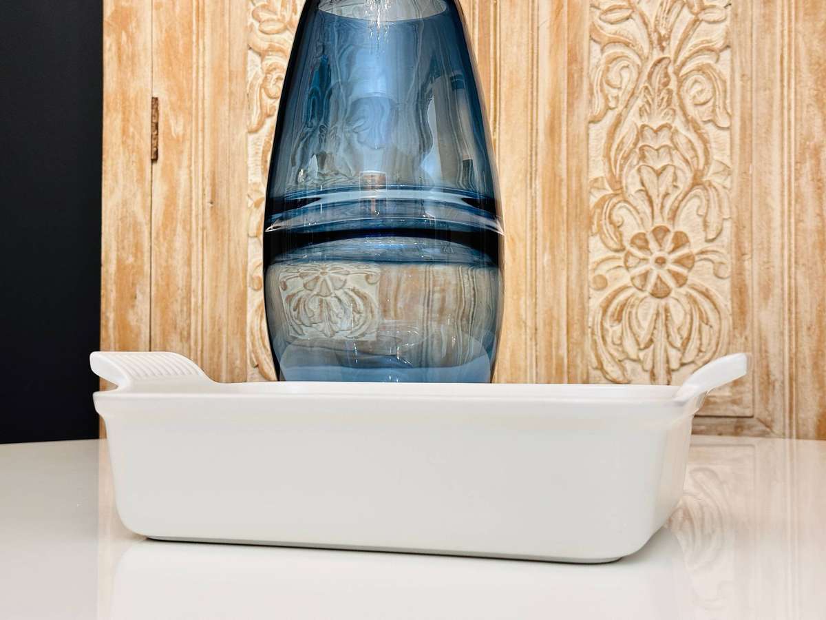 Le Creuset Signature Stoneware Roasting Serving Dish