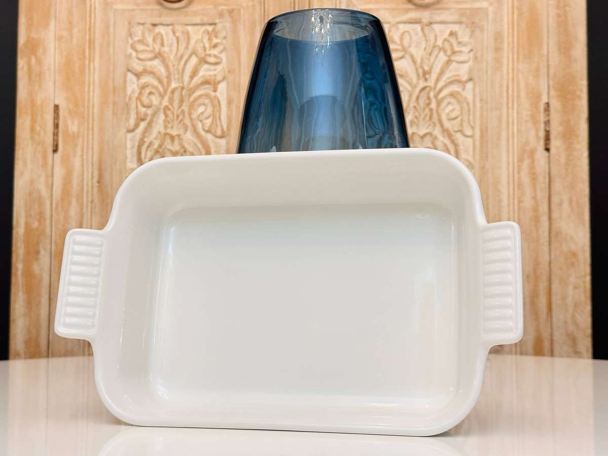 Le Creuset Signature Stoneware Roasting Serving Dish