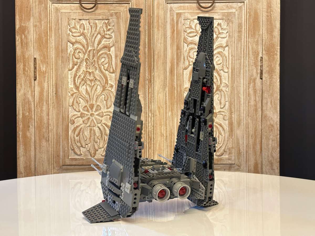 LEGO STAR WARS Kylo Rens Command Shuttle Collectable - LARGE