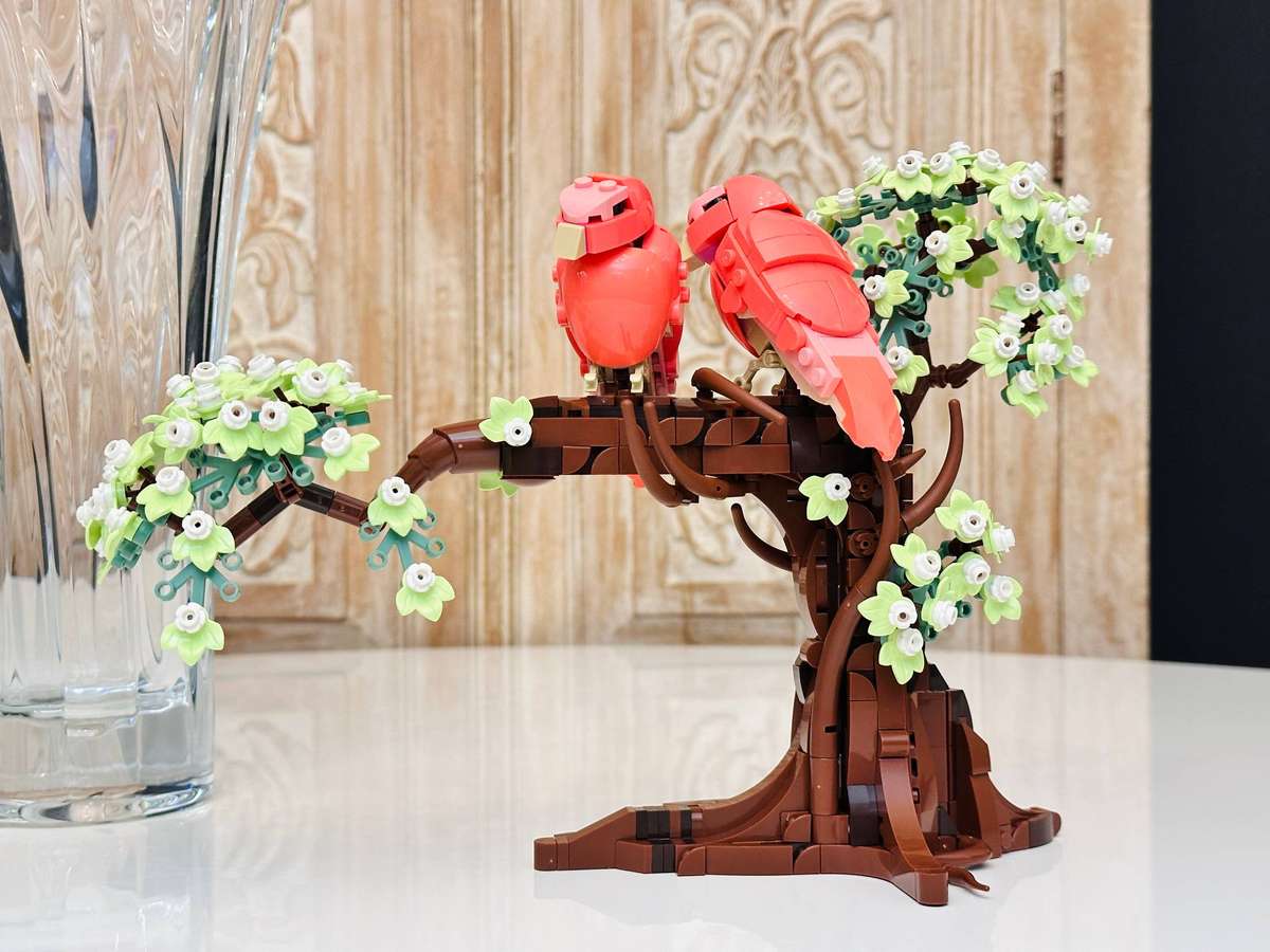 Lego Ideas Love Birds Large Collectable Set with Original Box