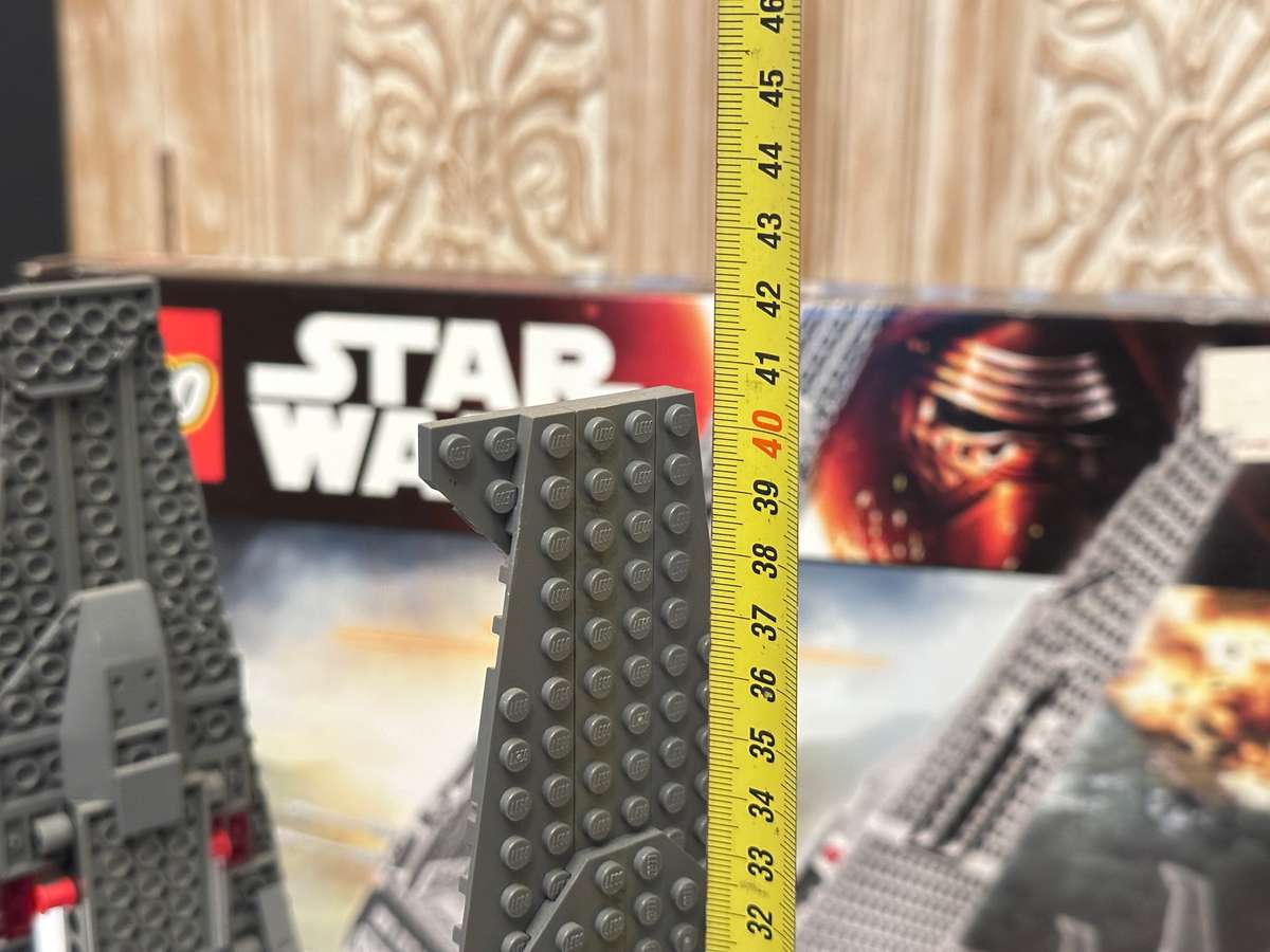 LEGO STAR WARS Kylo Rens Command Shuttle Collectable - LARGE