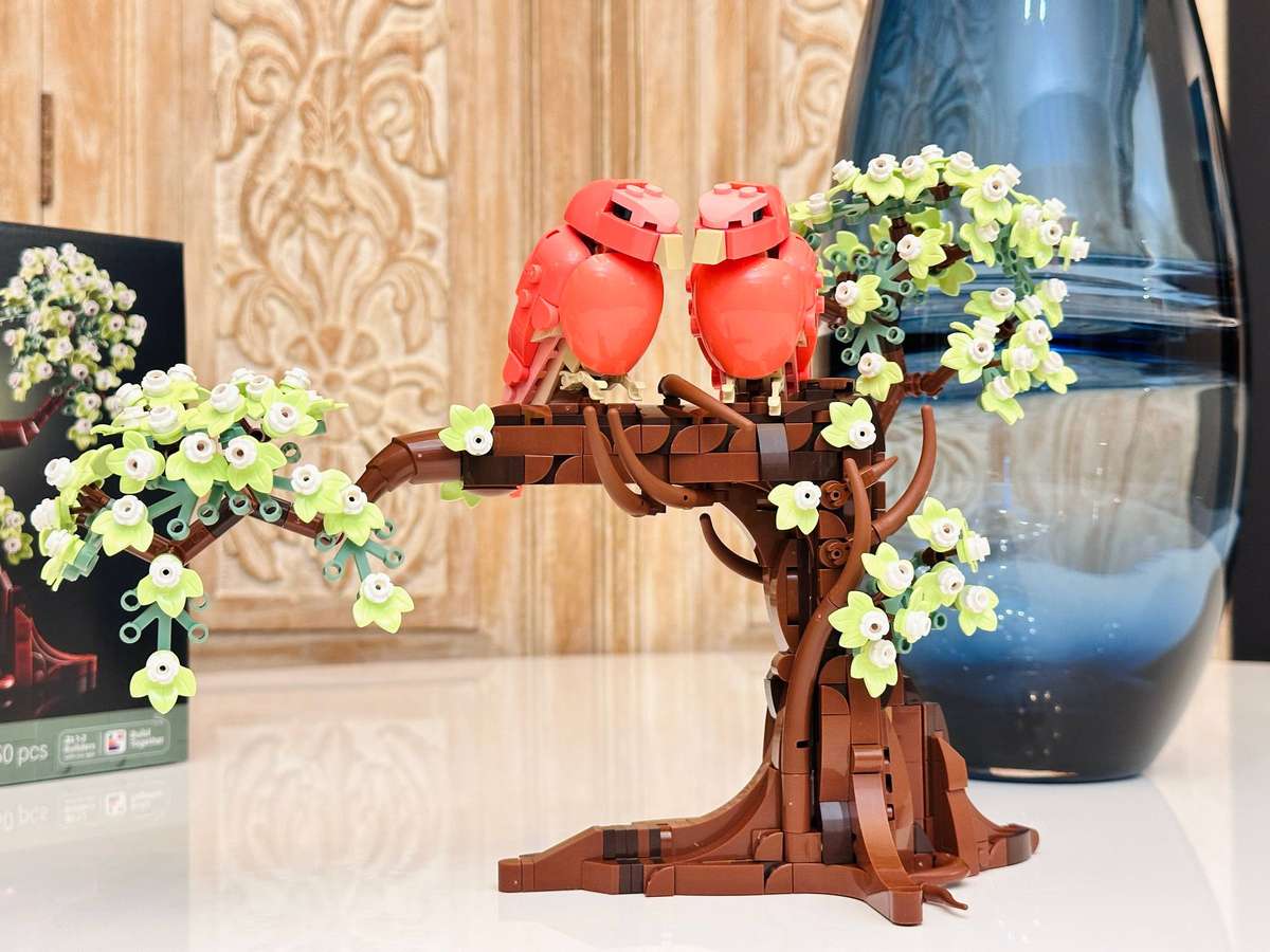 Lego Ideas Love Birds Large Collectable Set with Original Box