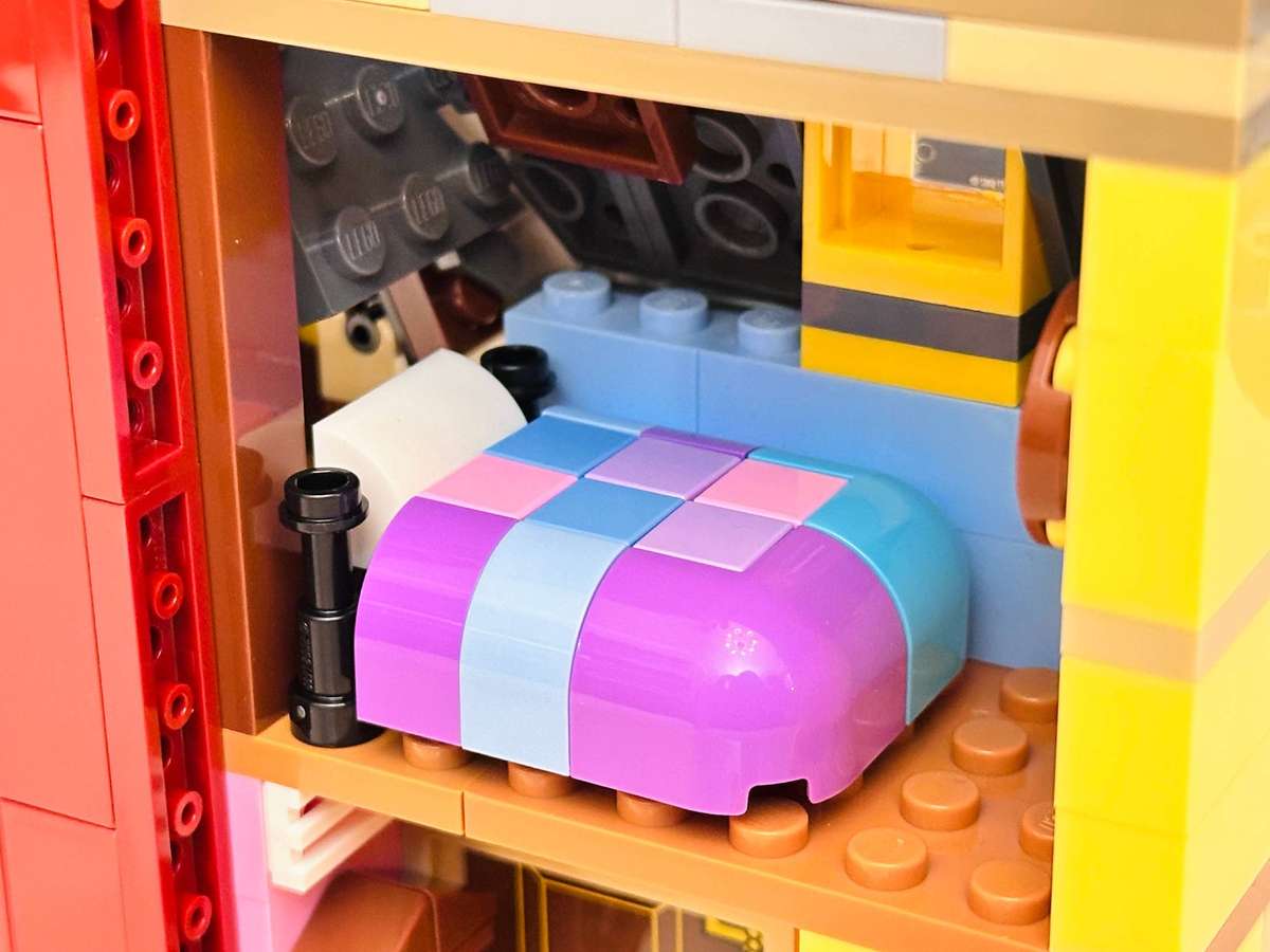 Lego Iconic Disney Up House Collectable Set with Original Box