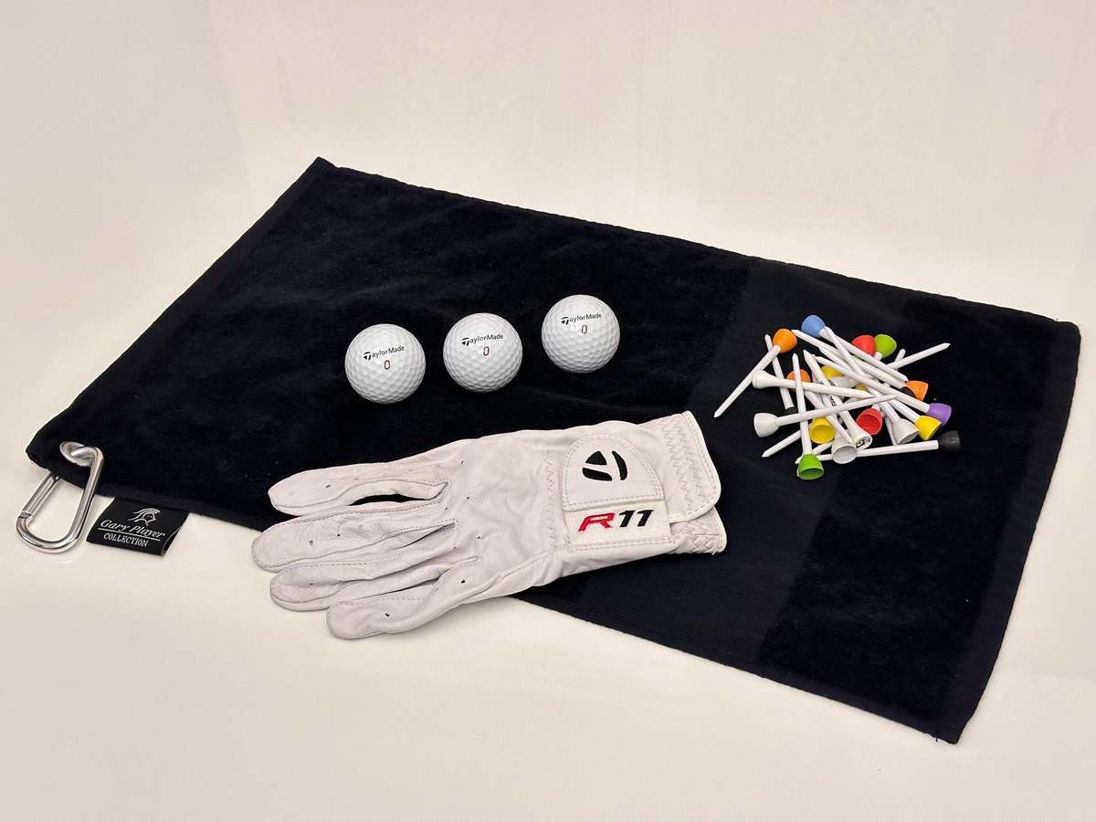 TaylorMade R11 Golf Glove / Gary Player towel & Golf Selection