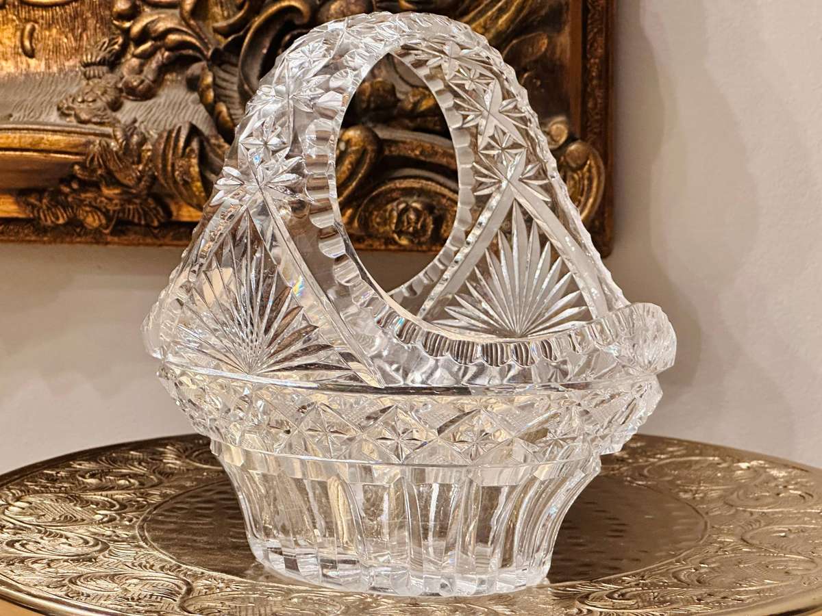 Exquisite Vintage Large Crystal Statement Piece
