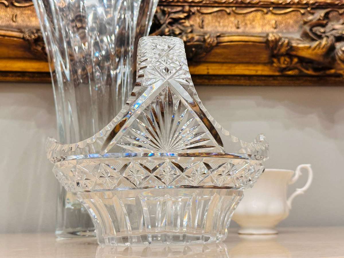 Exquisite Vintage Large Crystal Statement Piece
