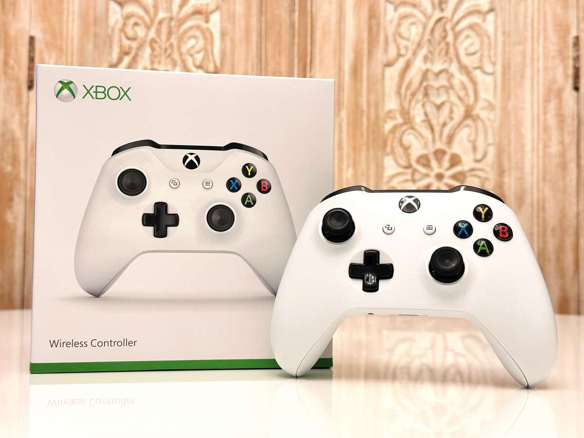 Xbox One Wireless Bluetooth Controller with Original Box