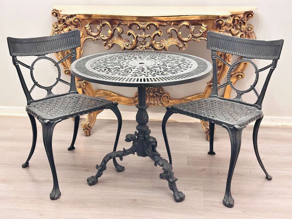 Exquisite Vintage Victorian Cast Iron Table & Chairs