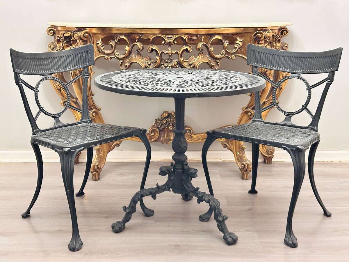 Exquisite Vintage Victorian Cast Iron Table & Chairs