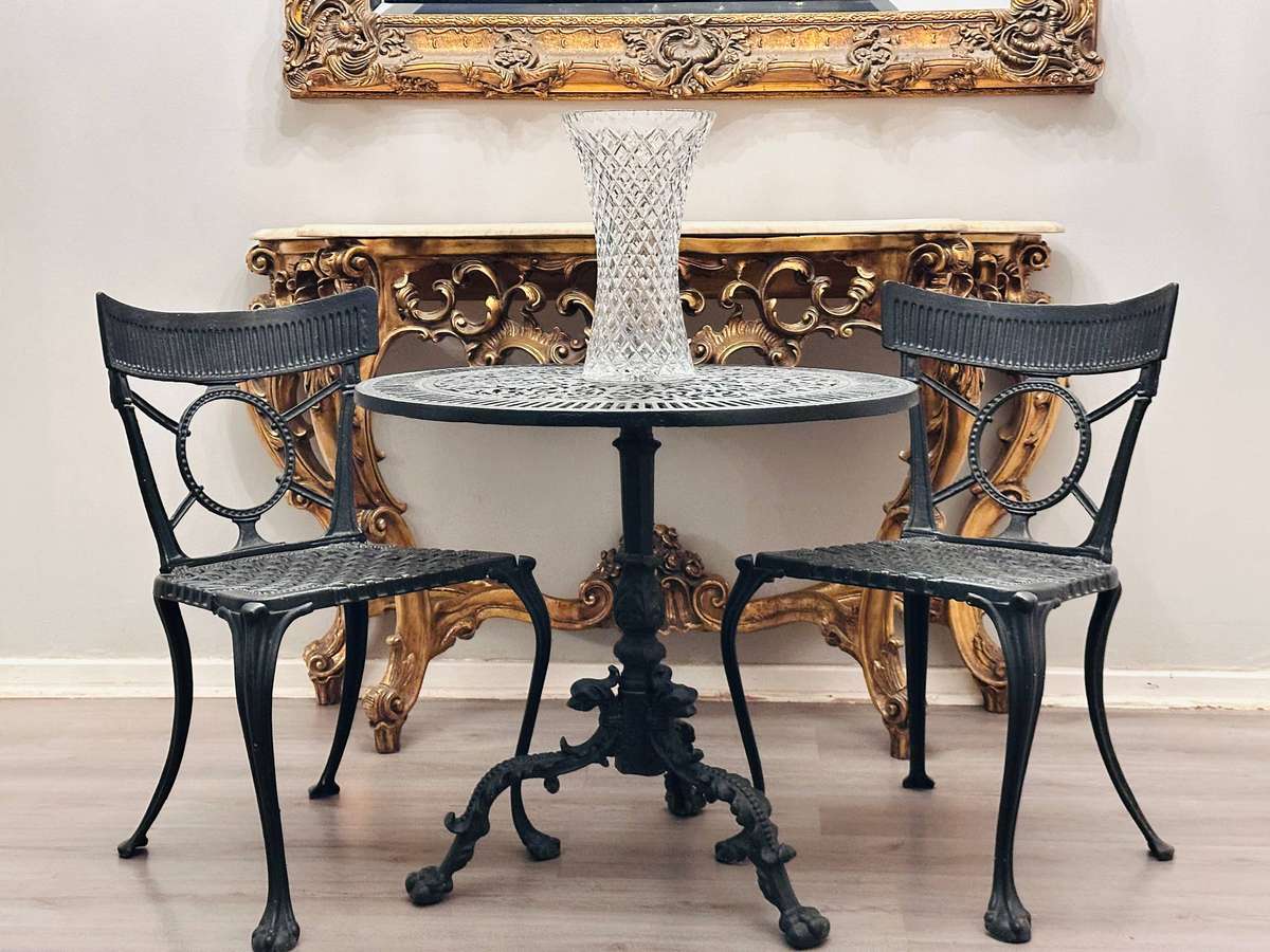 Exquisite Vintage Victorian Cast Iron Table & Chairs