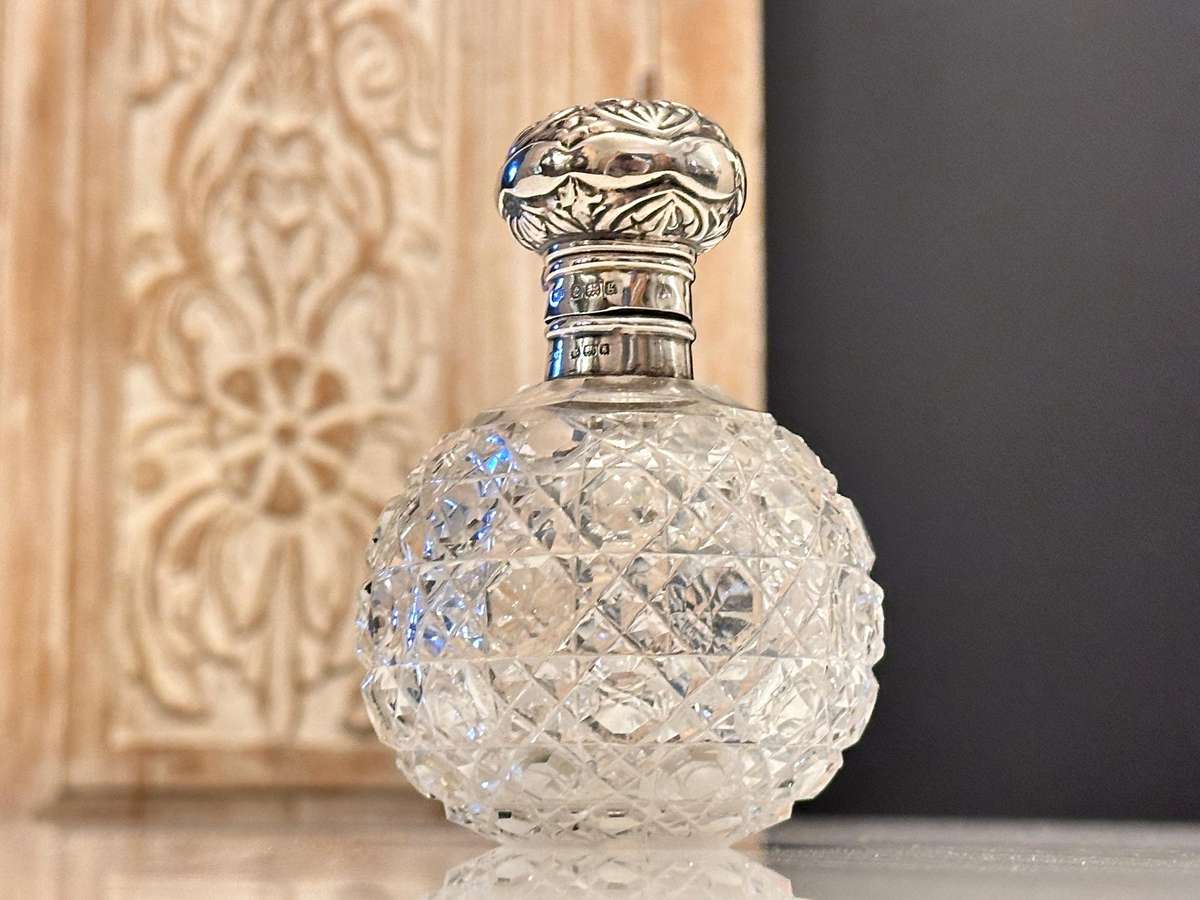 Sterling Silver Exquisite Victorian Birmingham Large Perfume Bottle