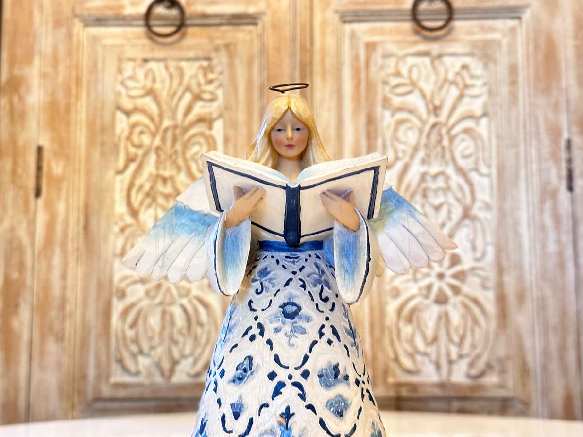 JIM SHORE Collectable Angel - Large