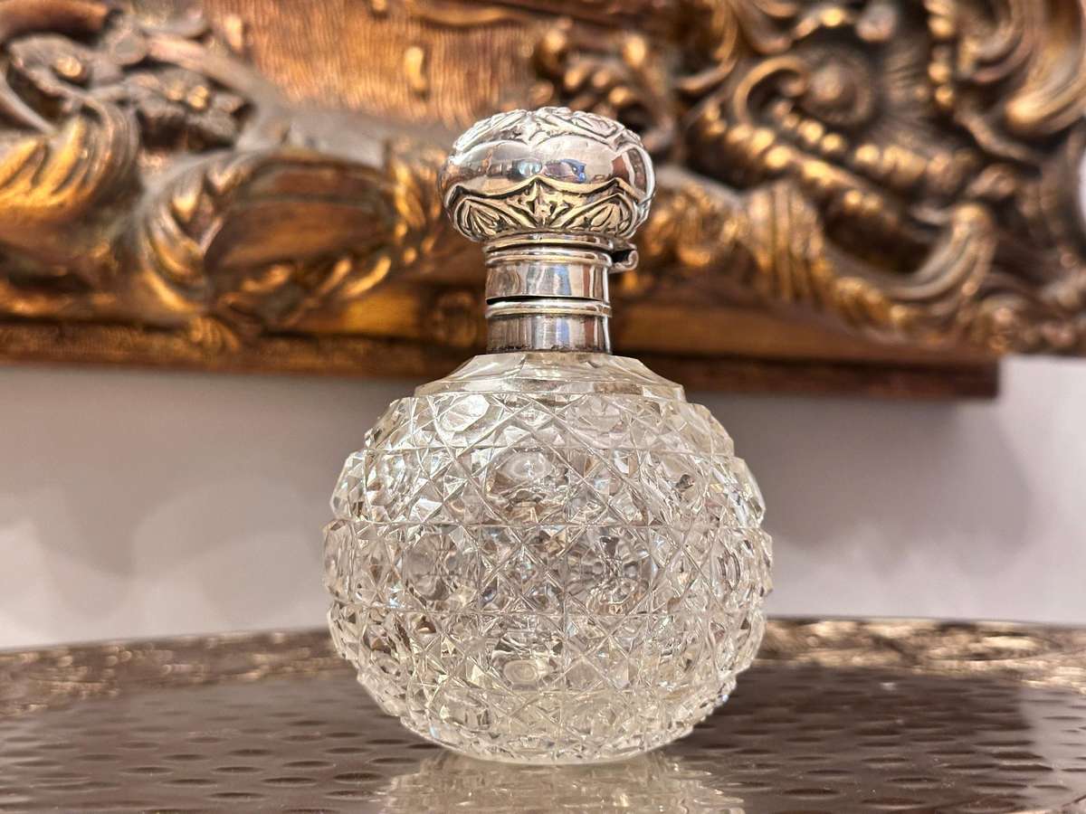 Sterling Silver Exquisite Victorian Birmingham Large Perfume Bottle