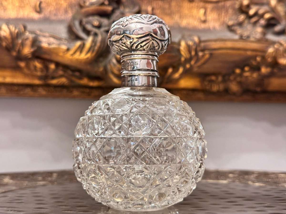 Sterling Silver Exquisite Victorian Birmingham Large Perfume Bottle