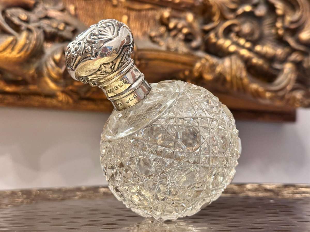 Sterling Silver Exquisite Victorian Birmingham Large Perfume Bottle