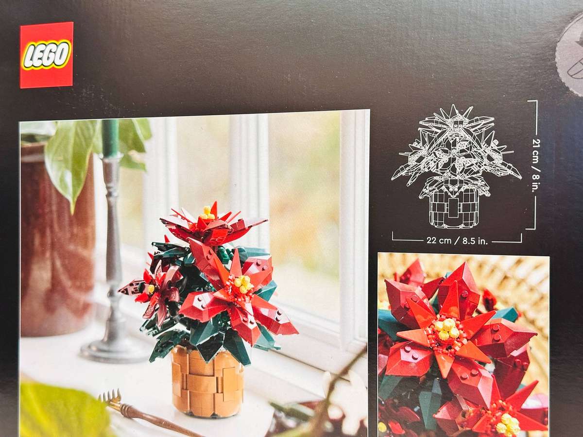 Lego Exclusive Poinsettia Collectable Set with Original Box