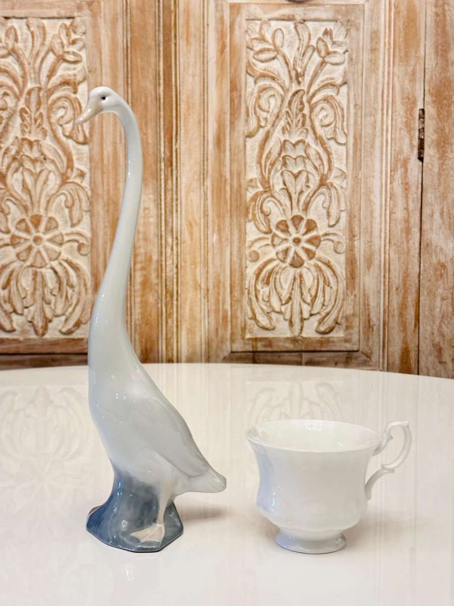 LLADRO Nao Exquisite Large Retired Collectable