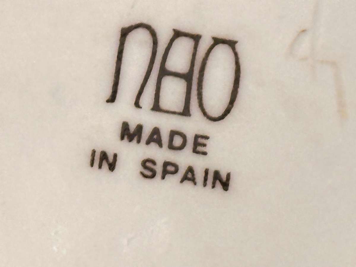 LLADRO Nao Exquisite Large Retired Collectable