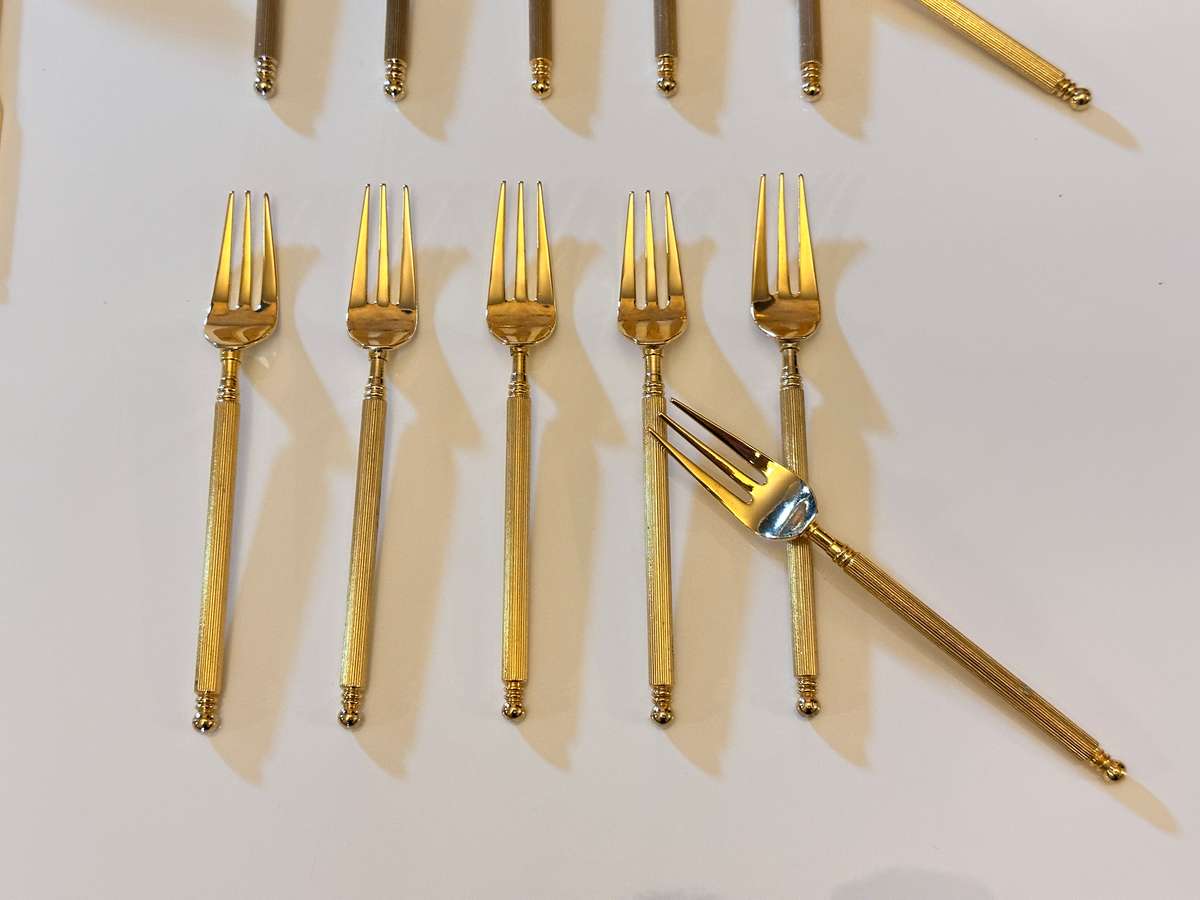 EETRITE Royal Albert Heirloom Cake Lifter / Sugar Spoon with Tea Spoon & Cake Fork Set