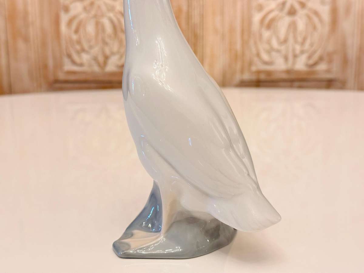 LLADRO Nao Exquisite Large Retired Collectable