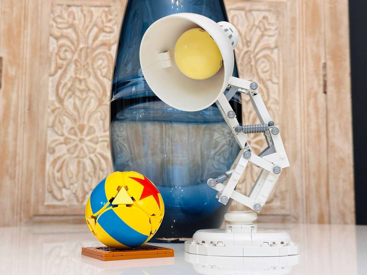 Lego Iconic Disney Pixar Luxo Jr Collectable Set with Original Box