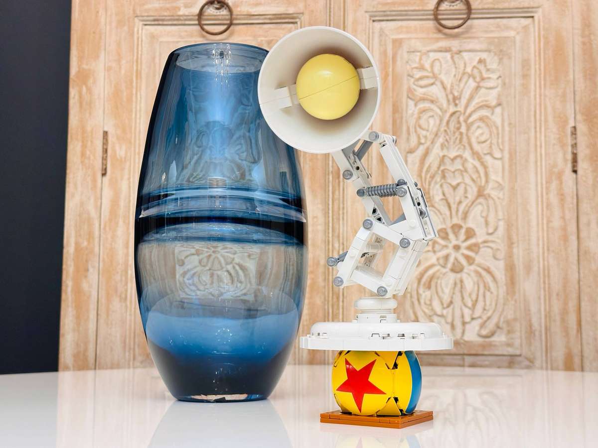 Lego Iconic Disney Pixar Luxo Jr Collectable Set with Original Box