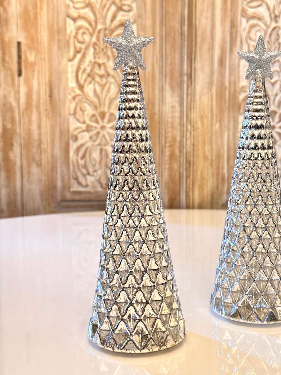 Beautiful Glass Light up CHRISTMAS TREE Set