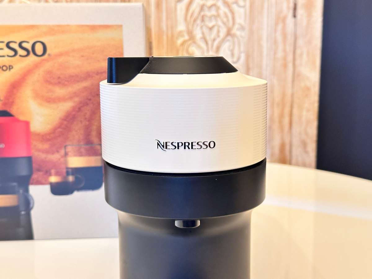 NESPRESSO Vertuo Coffee Machine - Immaculate