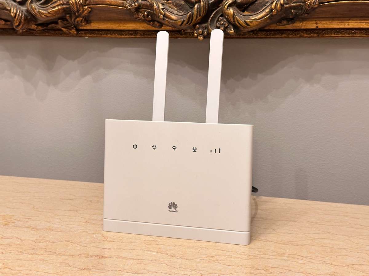 Huawei LTE 4G Wi-Fi SIM Router